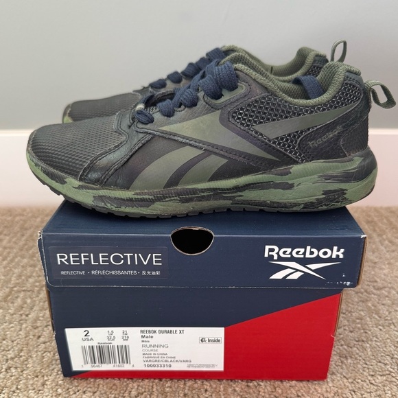 Reebok Other - Reebok Kids Running Shoes - Green and Black, Size 2 (youth)